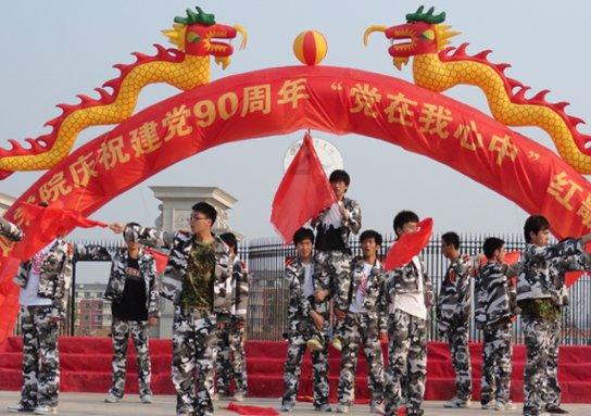 小猫钓鱼游戏龙王版有船
