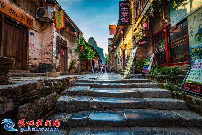 面粉里加两根红薯，教你秘制新做法，柔软拉丝，出锅比面包还好吃